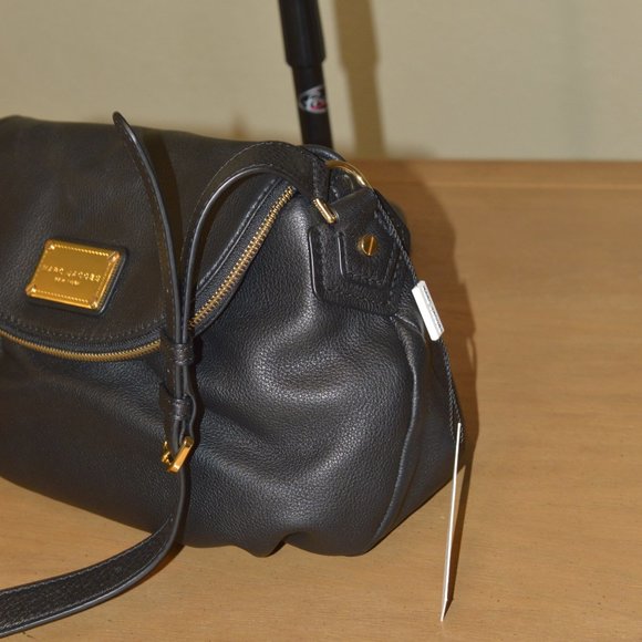 New Marc Jacobs New York Black Italian Leather Crossbody Bag NWT - Picture 4 of 12